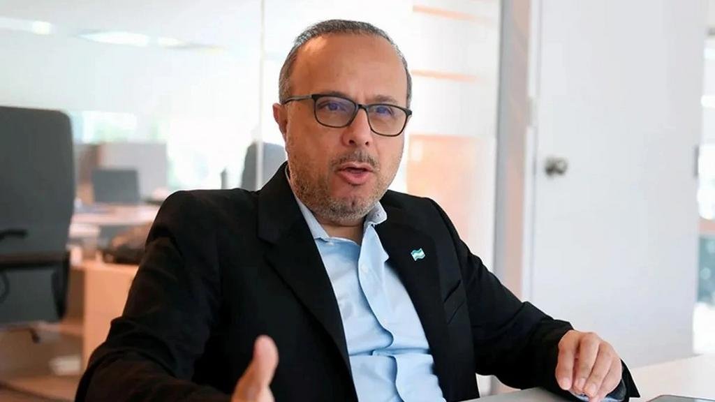 En medio de rumores de la salida de Massa, renunció el jefe de asesores del Presidente