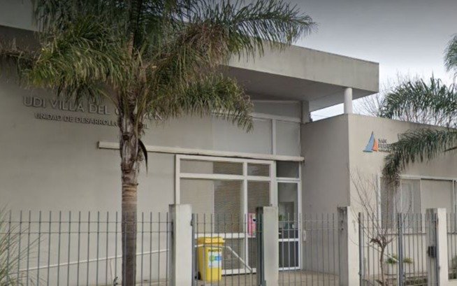 Apedreó un jardín maternal en Berisso y terminó detenido