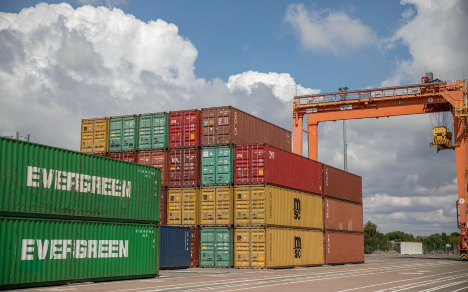 Con la presencia de Alberto, anuncian en el Puerto La Plata la licitación del Canal Magdalena
