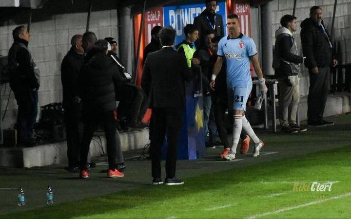 Núñez y la alegría a medias por el gol y el cambio