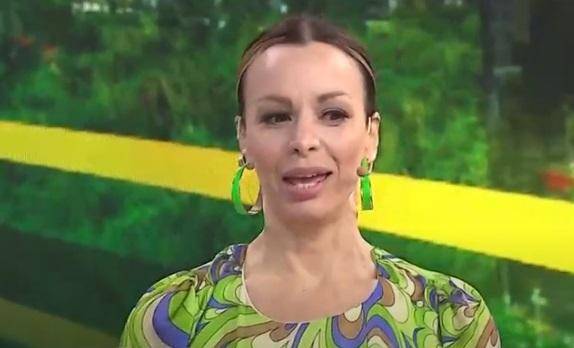Caramelito, desgarrada: “Lloro abajo de las sábanas”