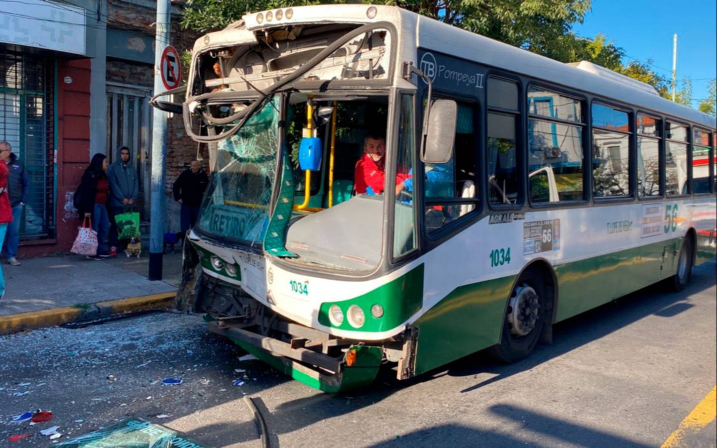 Al menos 35 heridos en un choque de dos colectivos
