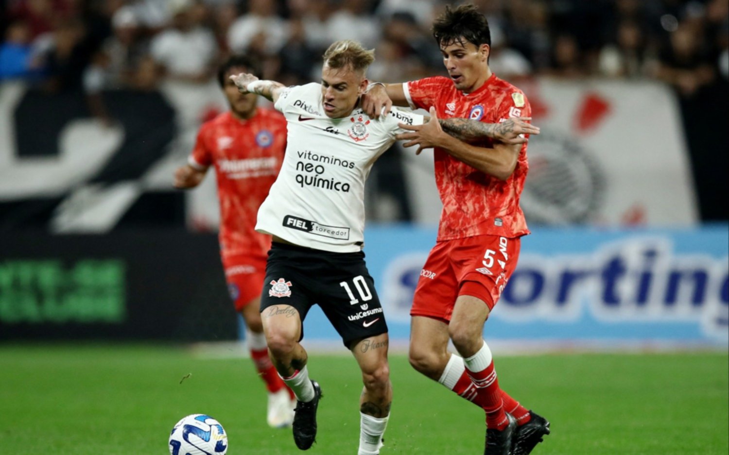 Tras la derrota contra Argentinos Juniors, Corinthians anunció a su nuevo DT
