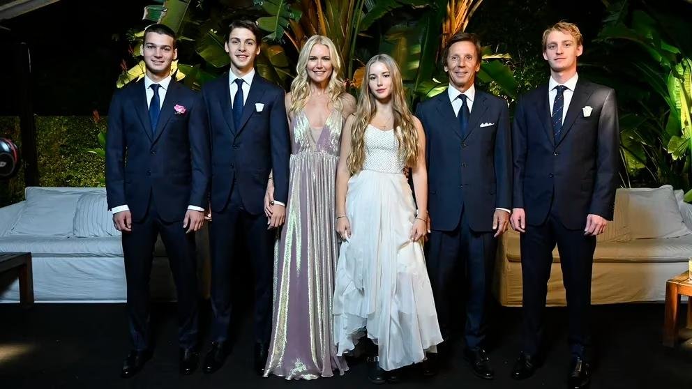 La hija de Valeria Mazza celebró sus 15 con borcegos