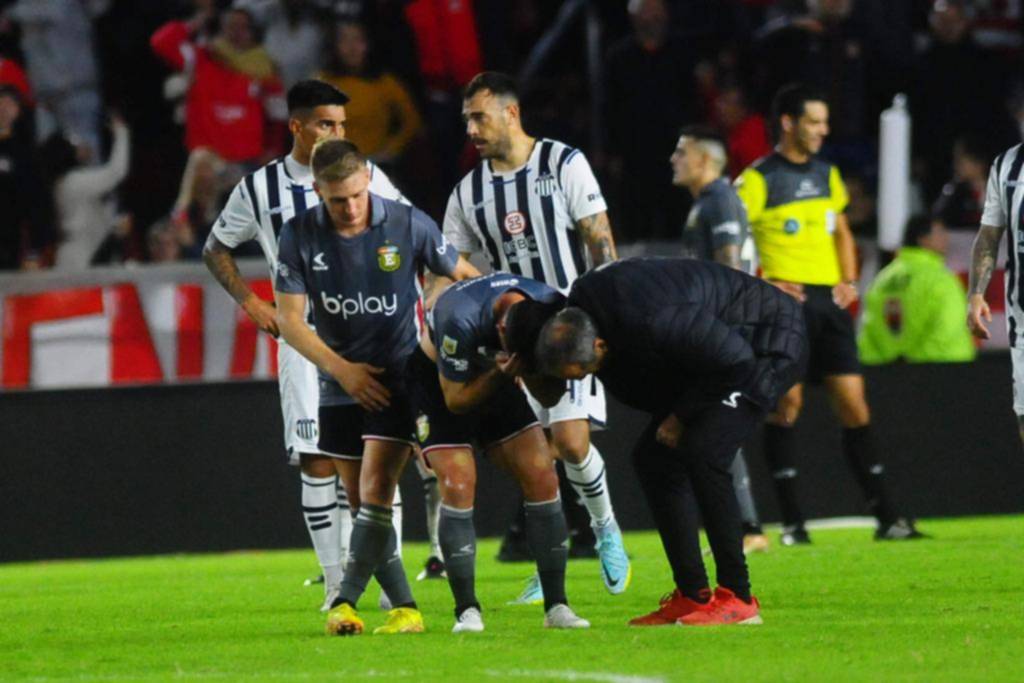 "No voy a estar solo", el mensaje del Pincha Pablo Piatti tras confirmarse la grave lesión