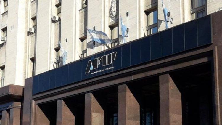 ¿Quiénes dejan de pagar Ganancias desde mayo? Lo que tenés que saber de la suba del piso del impuesto