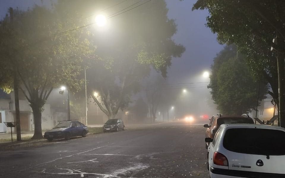 Clima de miércoles: qué es el "alerta violeta" que activó el SMN para La Plata