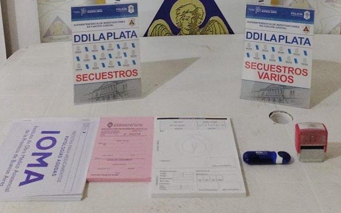 La DDI de La Plata allanó la vivienda de una supuesta "falsa médica" tras la denuncia de una víctima