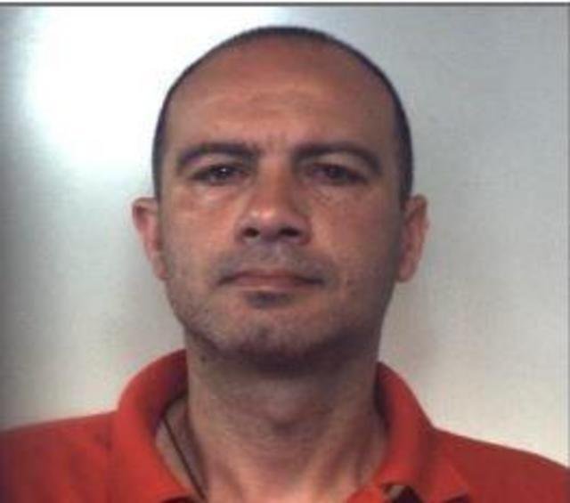 Cayó un capo de la mafia calabresa cuando estaba por entrar a una iglesia