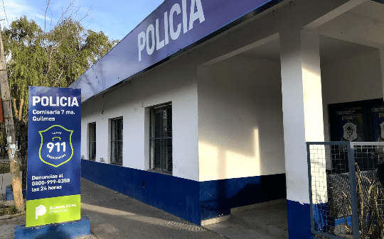 Policías acusados de drogar y violar a mujer en Seccional de Bernal Oeste