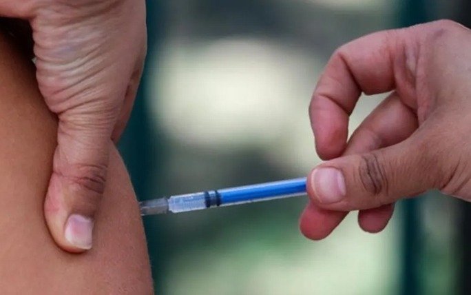 Expertos de La Plata analizan la nueva vacuna del dengue