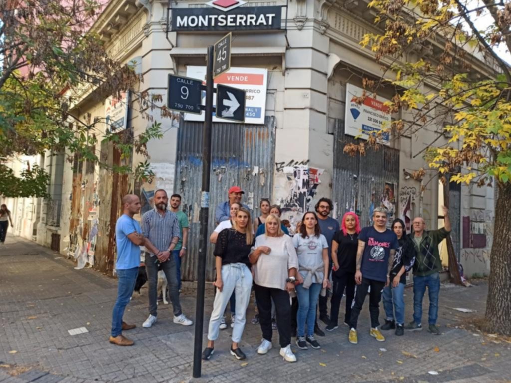 Preocupa un excomercio intrusado en pleno centro