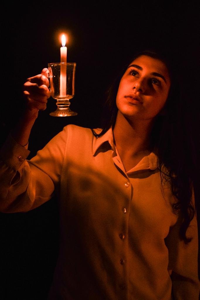 “Nostalgia del Aire”: Lucía Baldantoni vuelve a ponerse en la piel de Ana Frank