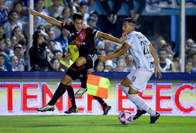 River alcanzó el empate tras quedar un gol abajo y con un jugador menos