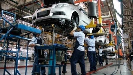 La industria muestra señales de desaceleración en la actividad