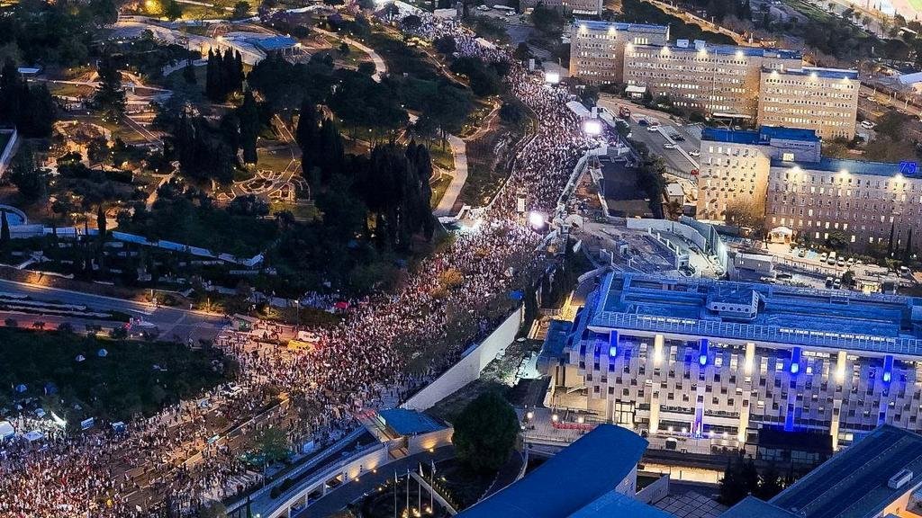 Masiva marcha contra Netanyahu en Israel