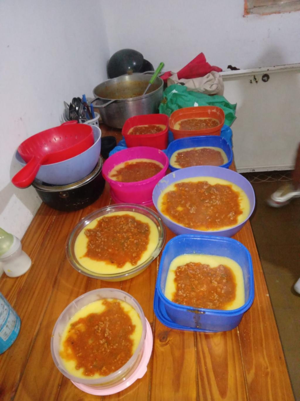 Desalmados, se llevan hasta la polenta y dejan sin comida a un barrio