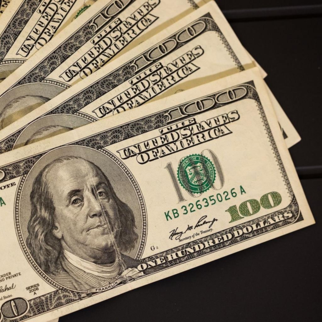 Las inversiones en marzo: ganaron bonos y acciones