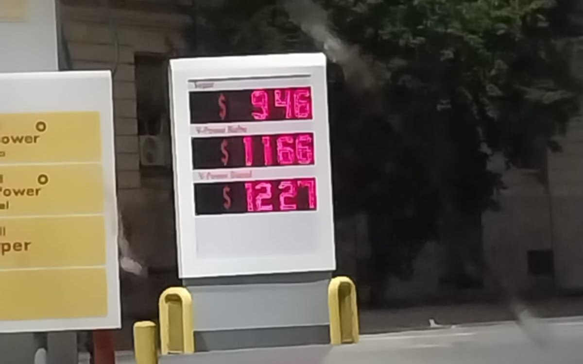 Aumentó la nafta en La Plata: a cuánto se fue el litro en YPF, Shell y Axion