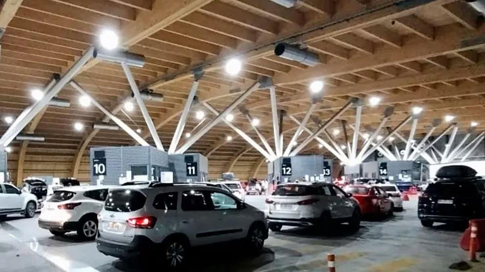 Unos 40.000 argentinos cruzaron a Chile para comprar más barato