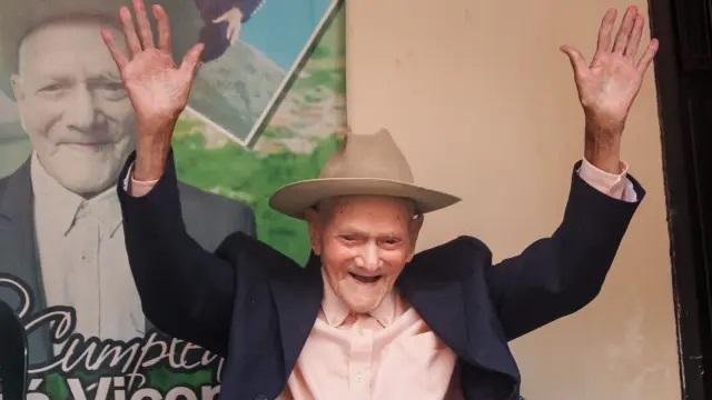 Falleció el hombre más viejo del mundo