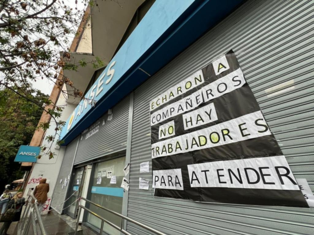 Aulas vacías por el paro docente y más protestas en Anses y Conicet