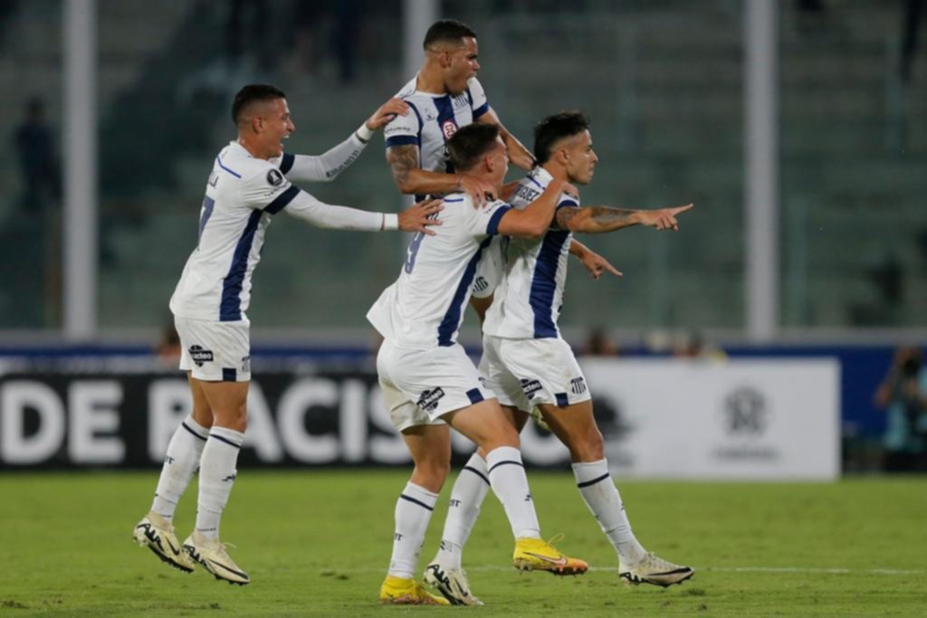 Talleres sacó adelante un partido muy complicado
