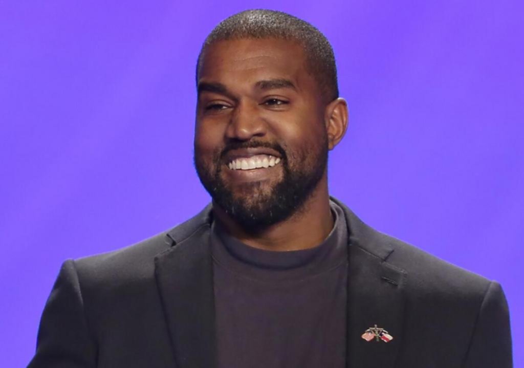 Kanye West, otra vez en el centro del escándalo: demandado por racismo
