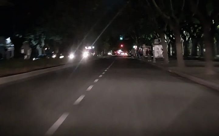 Una calle de La Plata, convertida en una "boca de lobos"
