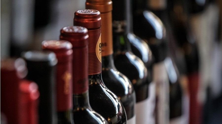 Siguen bajando las exportaciones de vino