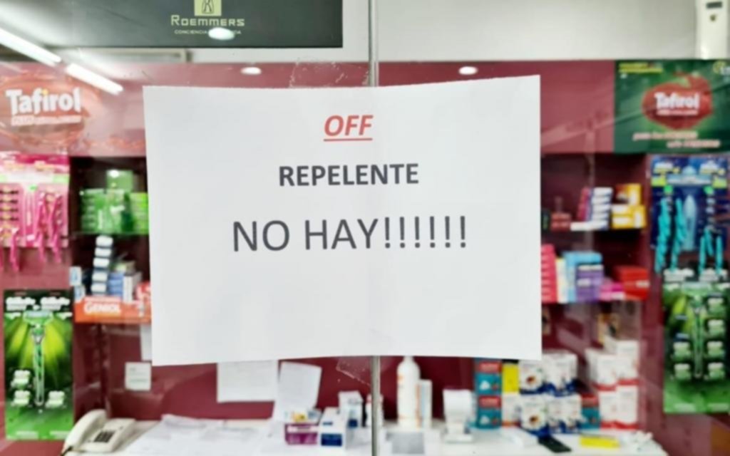 El temor al dengue se nota en los trabajos de la calle y mesas vacías de la vereda