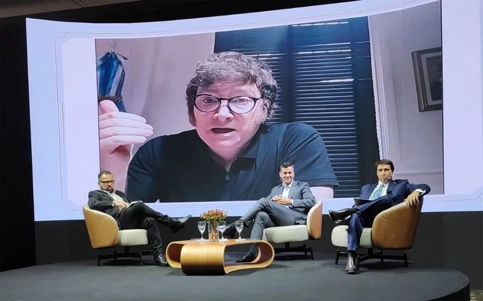 Milei participó de la presentación de un libro y habló por primera vez de una posible reelección