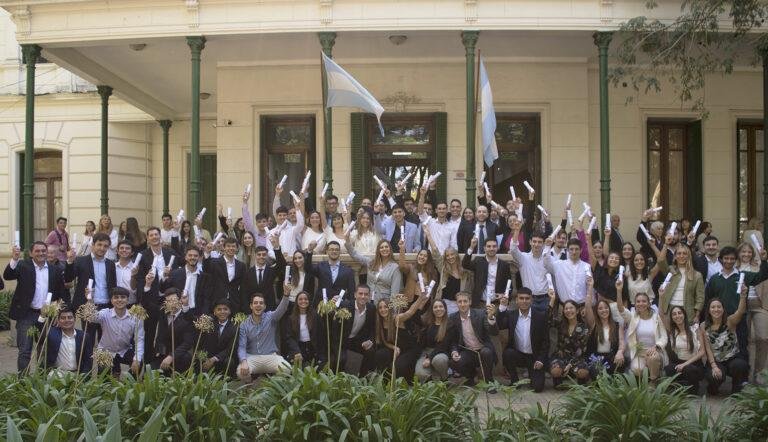 Entrega de títulos y homenaje en la Facultad de Ingeniería de la UNLP
