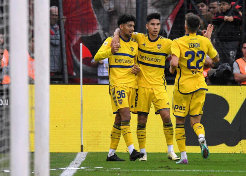 Boca golpeó en Rosario y se metió en zona de clasificación