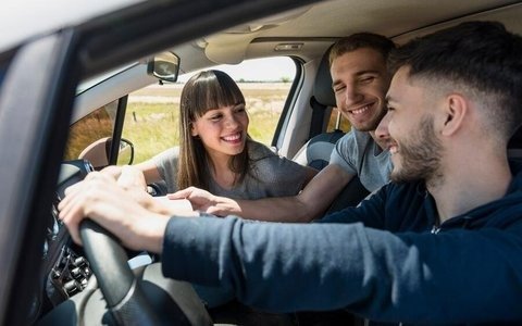 Viajes compartidos: una tendencia que se impone en La Plata