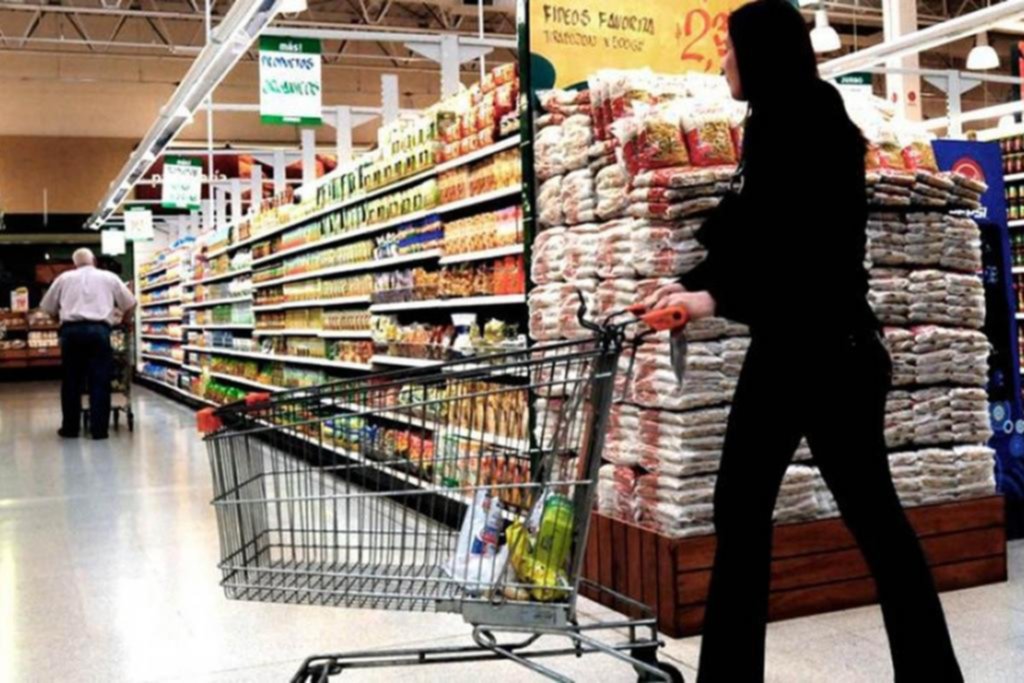 Las ventas minoristas siguen en caída y ya impactan las tarifas