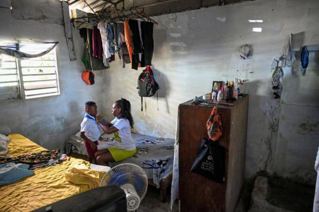 La escasez de alimentos angustia en Cuba: “¿Qué le voy a dar hoy a mi hijo?”