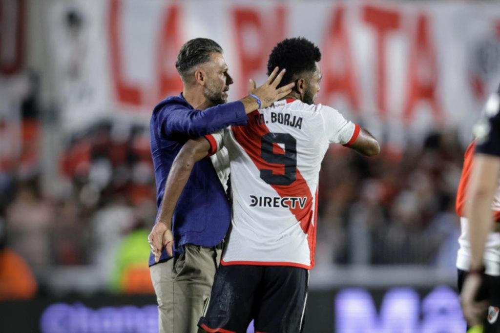 “Tenemos que estar juntos y apoyar al entrenador”