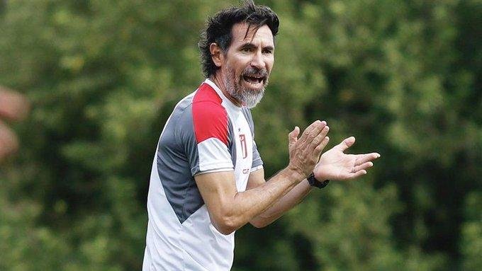 Estudiantes vs The Strongest.- Eduardo Domínguez: “El equipo se hace fuerte acá, se lo queremos imponer al rival”