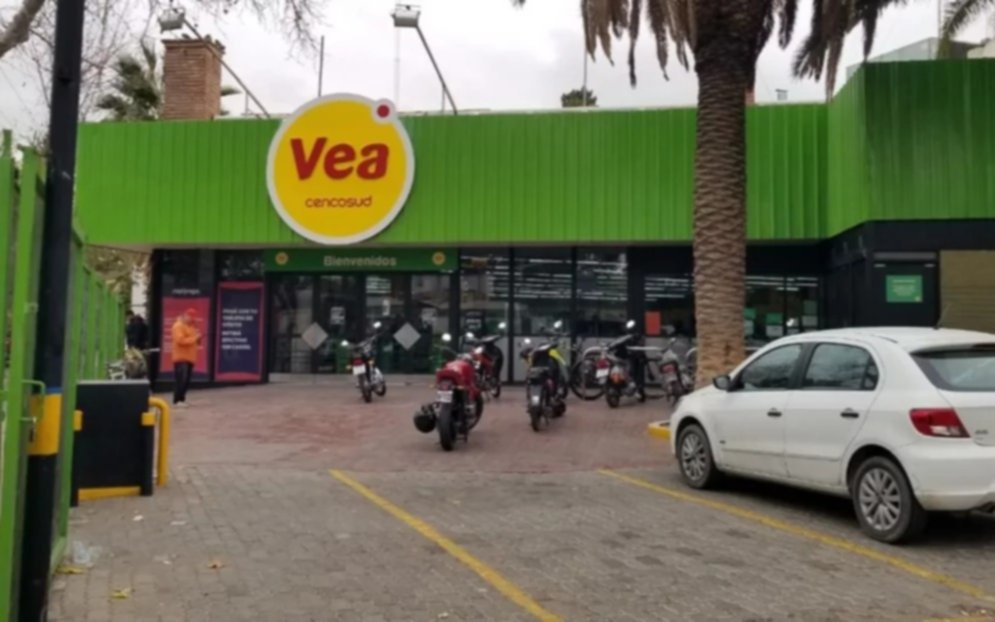 Como en el “Robo del Siglo”, asaltaron un supermercado en San Juan