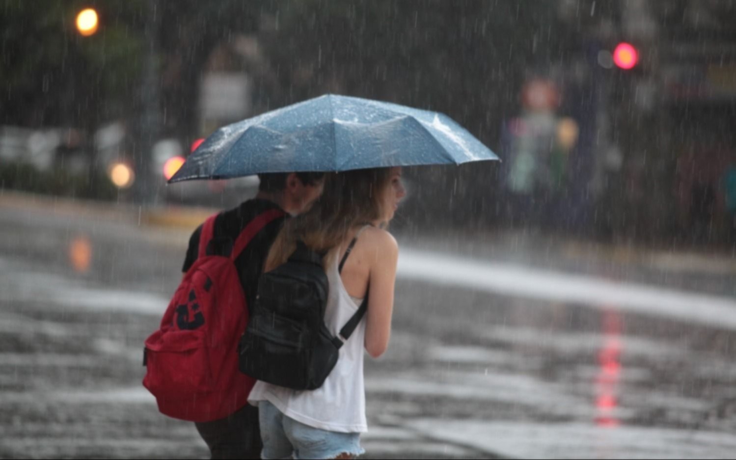 Alerta "Naranja" por tormentas en La Plata: hasta cuándo lloverá y cómo seguirá el clima en las próximas horas