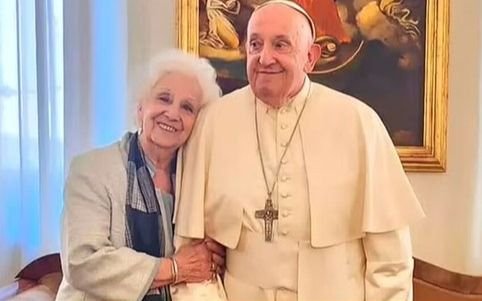 Estela de Carlotto se reunió con el papa Francisco: "Si las cosas se dan, va a venir"