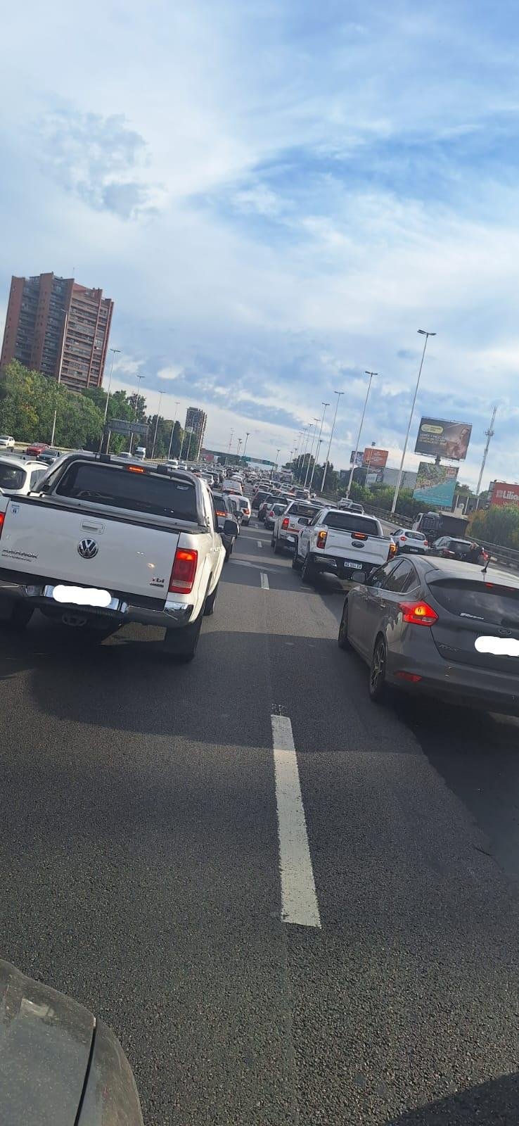 Bancaron el caos y festejaron: la gente, ilusionada en la vuelta a La Plata
