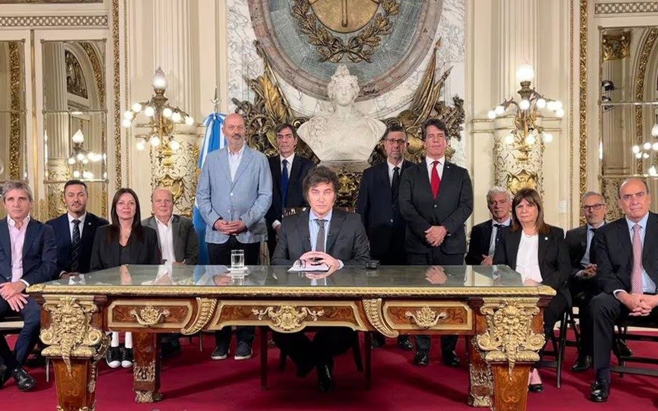 Javier Milei anunciará este lunes por cadena nacional el superávit fiscal