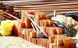 Eduardo Anacleto, ante la baja en los precios de materiales para la construcción: "En abril seguirá la misma tendencia"