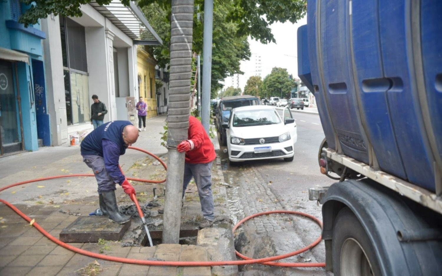 Tormenta en La Plata: intensifican la limpieza de sumideros