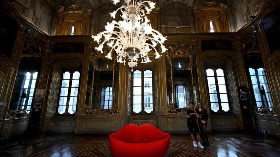Interiores: iconos del diseño italiano resurgen en el Salón del Mueble de Milán