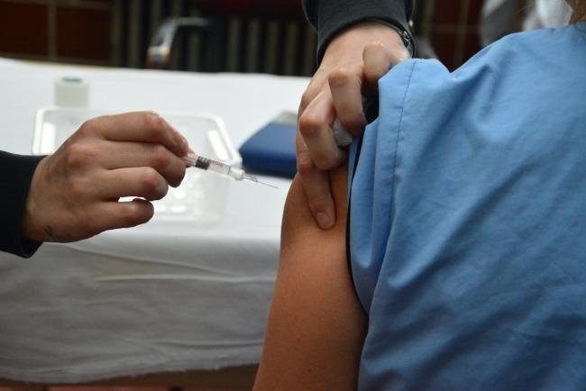 Gripe: todo lo que hay que saber antes de aplicarse la vacuna