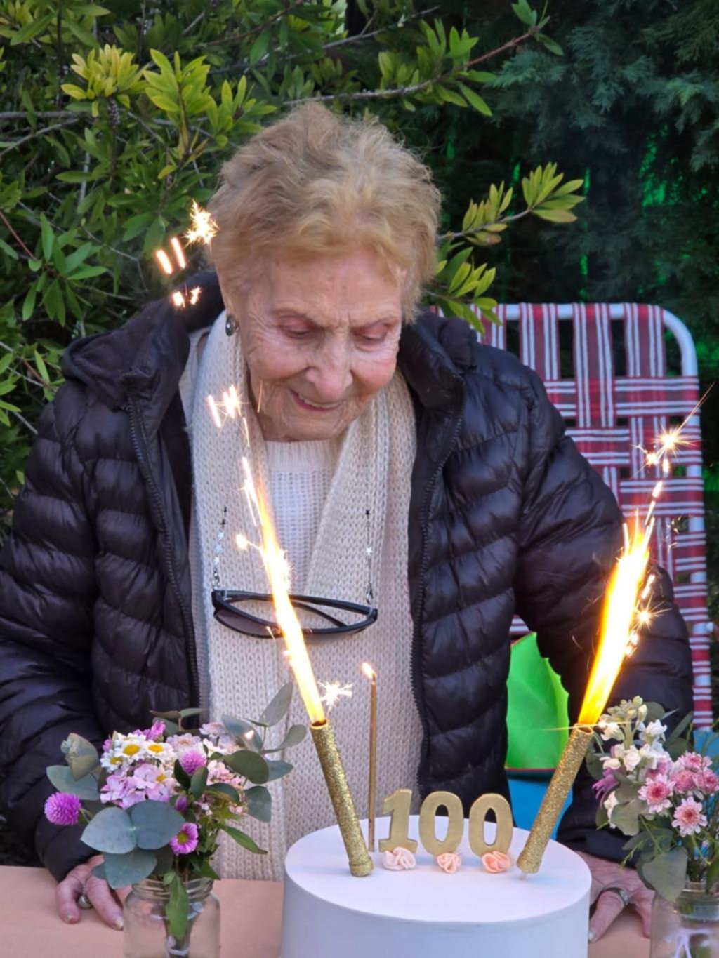 La nueva centenaria de La Plata que no se cansa de tejer