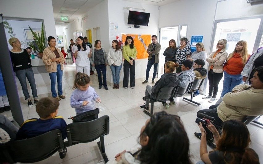 Nuevas prótesis dentales a vecinos y vecinas de la ribera 